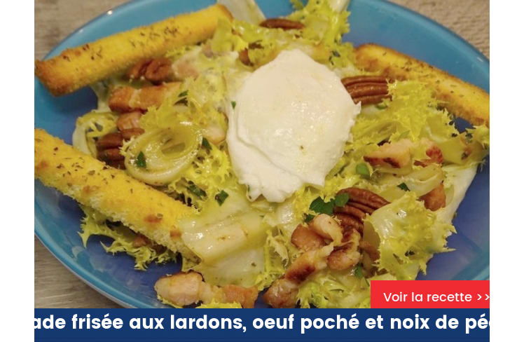 Salade frisée aux lardons, oeuf poché et noix de pécan
